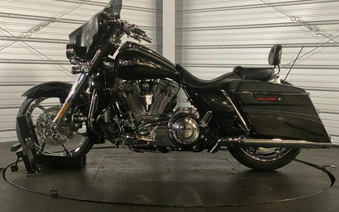 2012 Harley-Davidson® FLHXSE3 - CVO™ Street Glide®