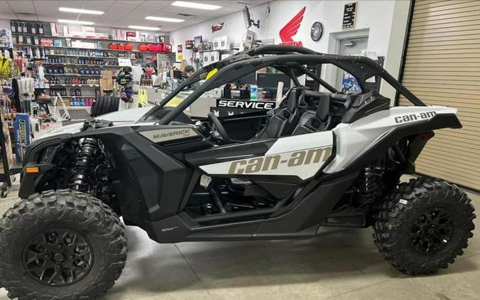 2024 Can-Am® Maverick X3 DS Turbo Catalyst Gray