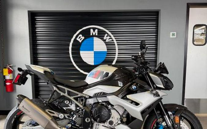 2026 BMW M 1000 R