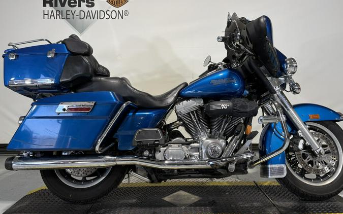 2006 Harley-Davidson® Electra Glide® Standard Blue Sunglo