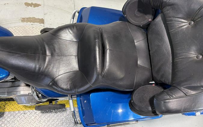 2006 Harley-Davidson® Electra Glide® Standard Blue Sunglo