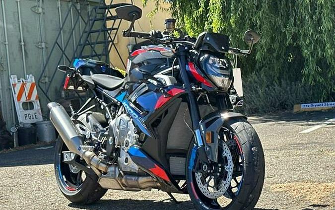 2024 BMW M 1000 R