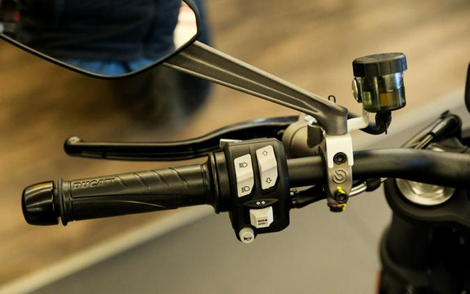 2025 Ducati Monster Dark Stealth