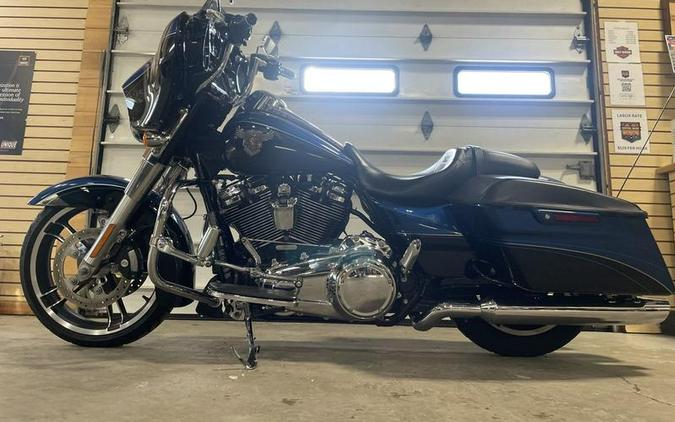 2018 Harley-Davidson® FLHX - Street Glide® 115th Anniversary