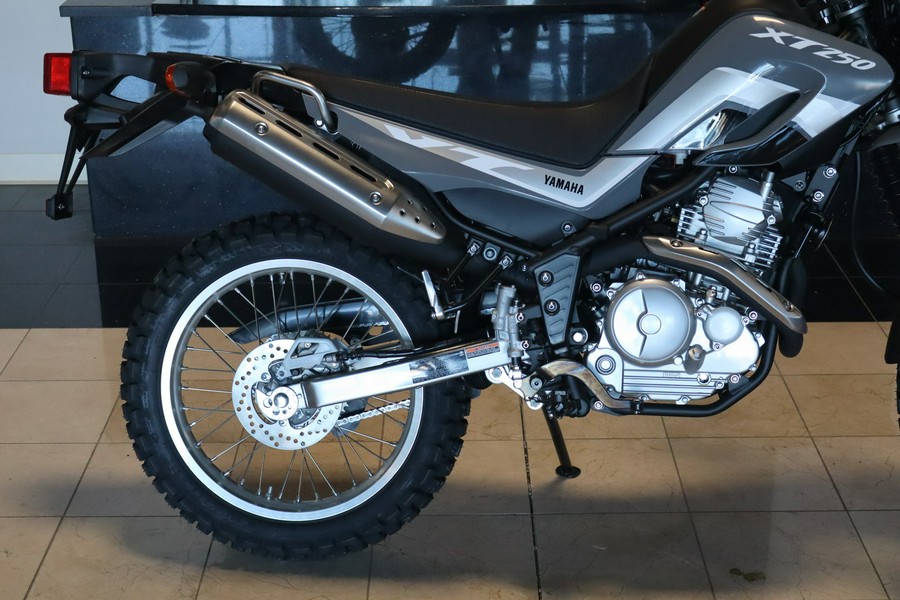 2025 Yamaha XT250
