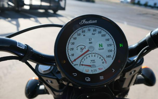 2025 INDIAN MOTORCYCLE SCOUT BOBBER LIMITED WITH TECHNOLOGY PACKAGE