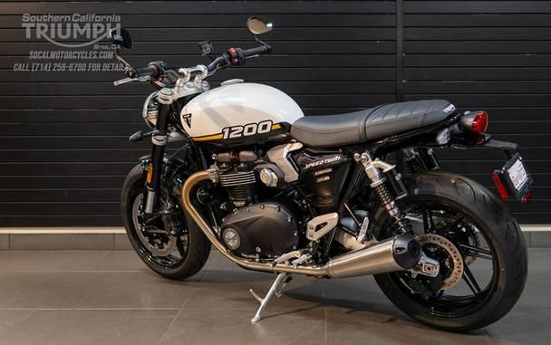 2026 Triumph Speed Twin 1200 Crystal White/Sapphire Black