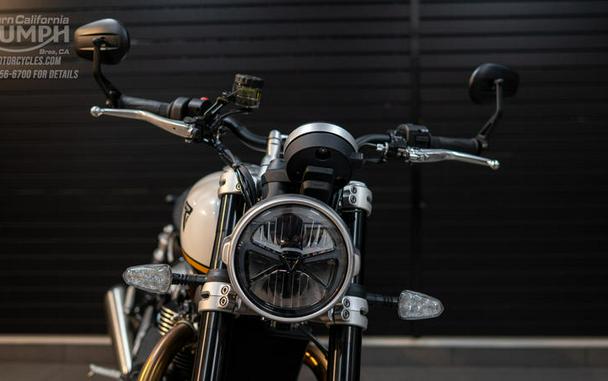 2026 Triumph Speed Twin 1200 Crystal White/Sapphire Black