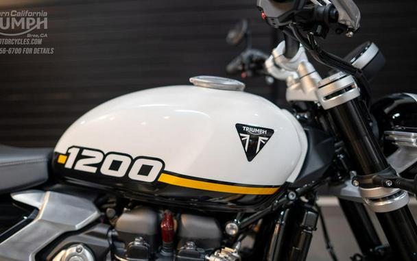 2026 Triumph Speed Twin 1200 Crystal White/Sapphire Black