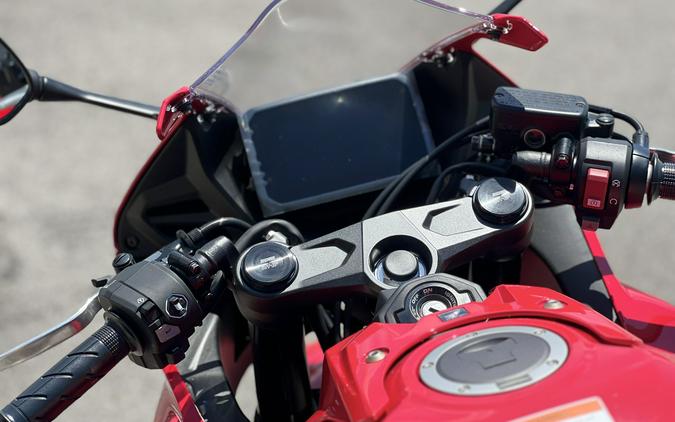 2026 Honda CBR650R E-Clutch