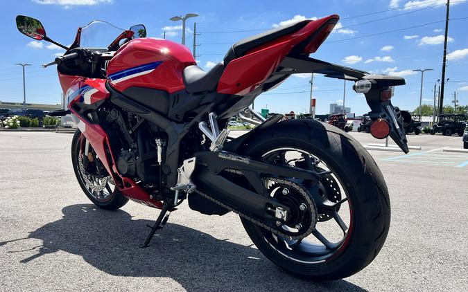2026 Honda CBR650R E-Clutch