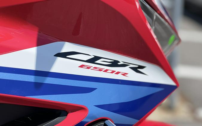 2026 Honda CBR650R E-Clutch