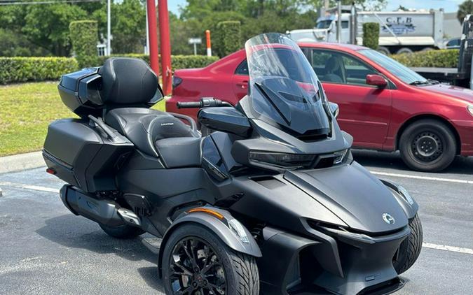 2024 Can-Am Spyder RT Limited Dark Wheels