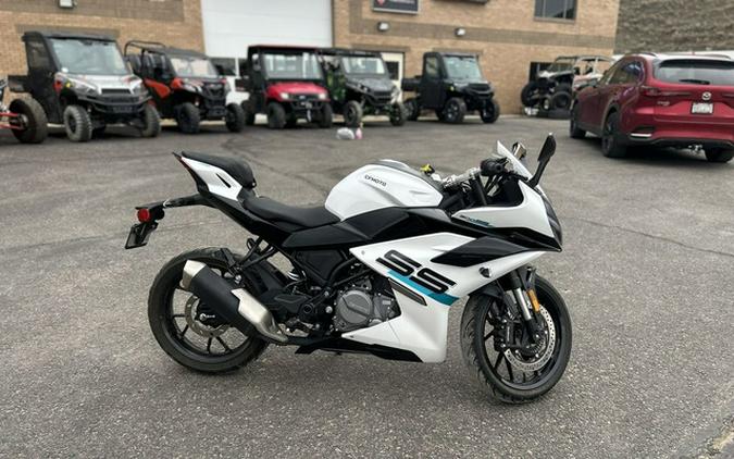 2024 CFMOTO 300SS