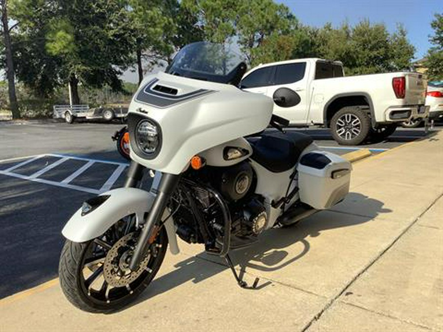 2024 Indian Motorcycle Chieftain® Dark Horse® with PowerBand Audio Package