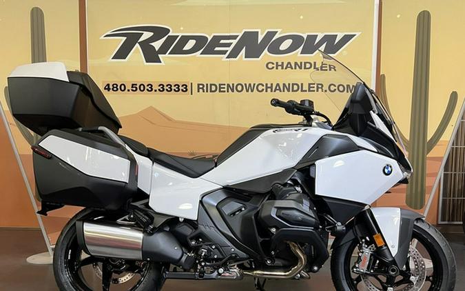 2026 BMW R 1300 RT Alpine White 3