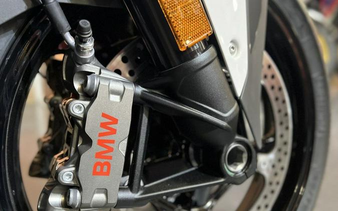 2026 BMW R 1300 RT Alpine White 3