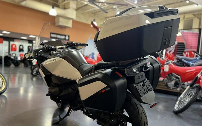 2026 BMW R 1300 RT Alpine White 3