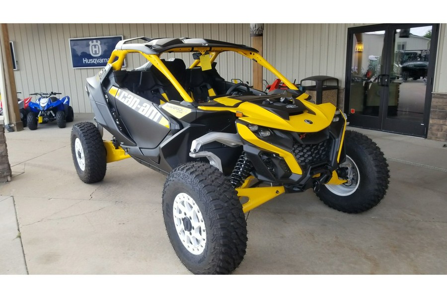 2024 Can-Am SSV MAV R XRS 77 996NT