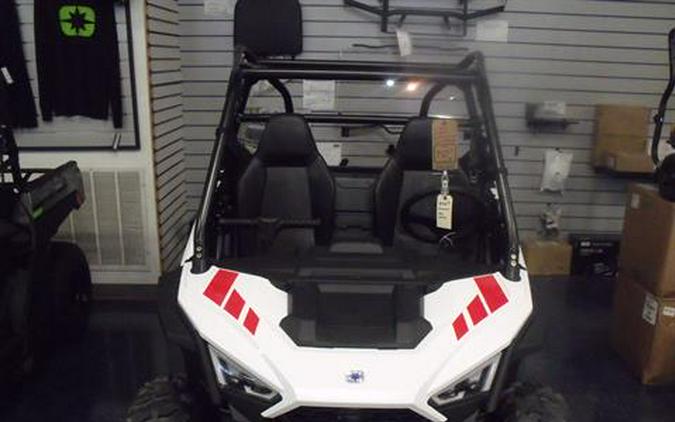 2023 Polaris RZR 200 EFI