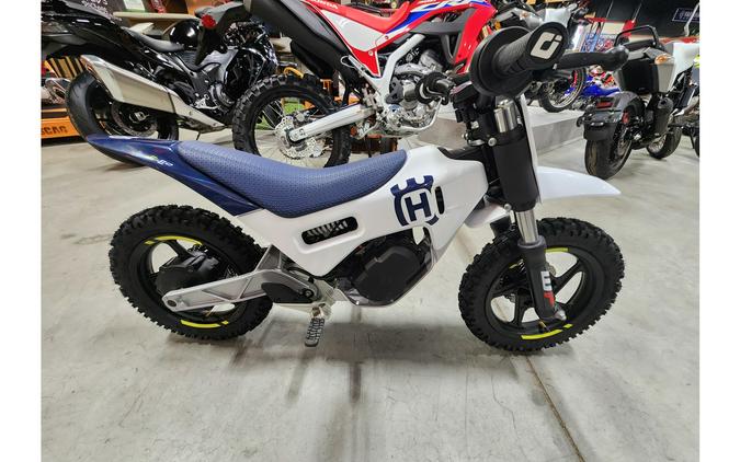 2024 Husqvarna Motorcycles EE 2