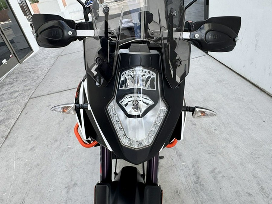 2018 KTM Adventure 1090 R