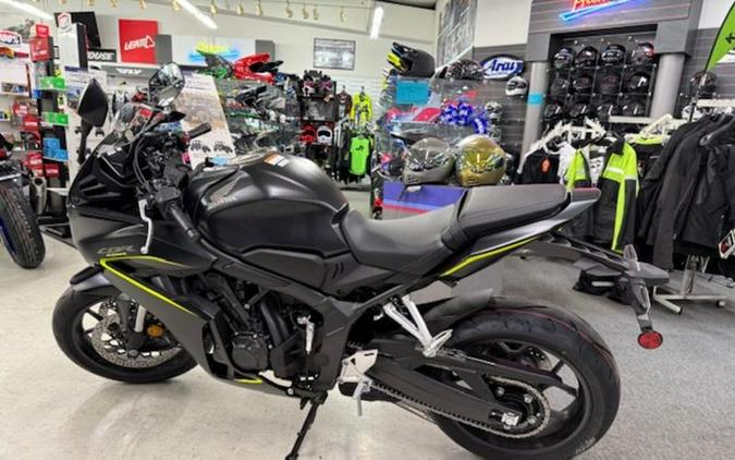 2026 Honda® CBR650R E-Clutch