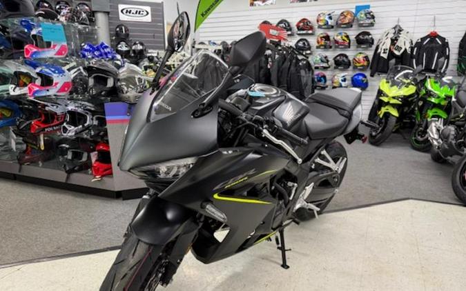 2026 Honda® CBR650R E-Clutch