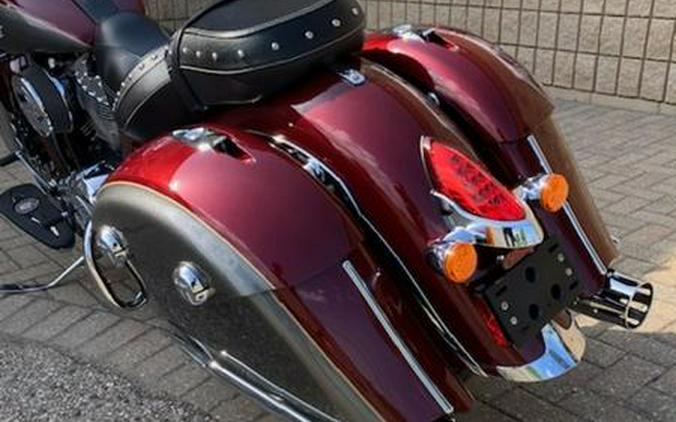 2020 Indian Motorcycle® Springfield® Burgundy Metallic / Titanium Metallic