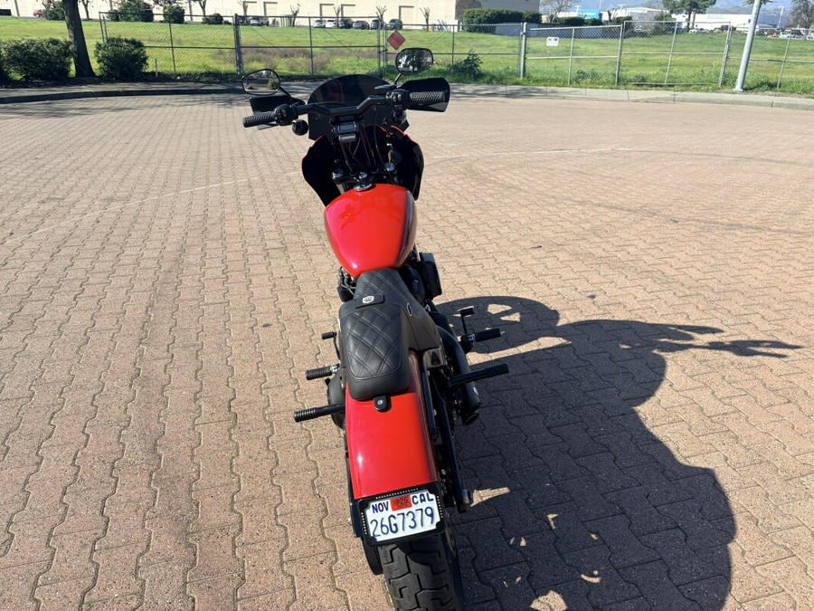 FXBBS 2022 Street Bob® 114