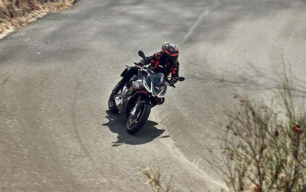 2026 *Tuono 660 Factory - Aprilia