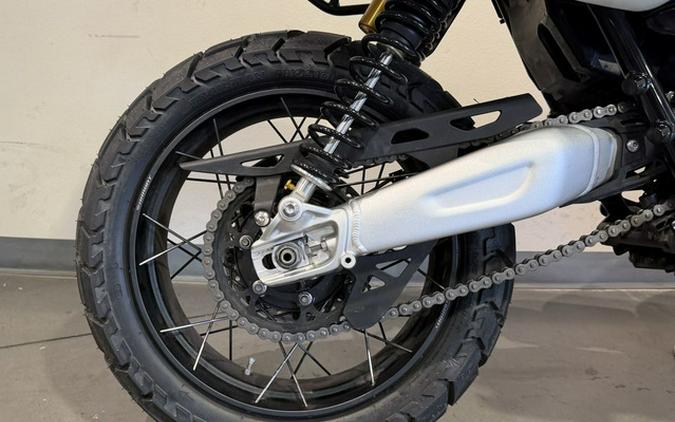 2023 Triumph Scrambler 1200 XE Matte Khaki Green Matte Jet Black