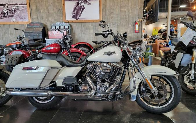 2014 Harley-Davidson® FLHR - Road King®