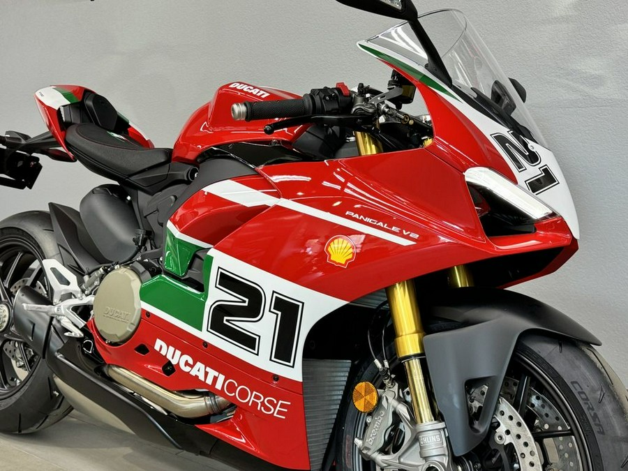 2025 Ducati Panigale V2 Bayliss 1st Championship