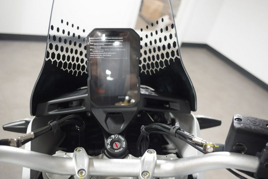 2025 Ducati DesertX