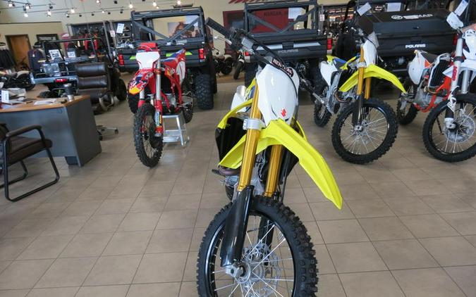 2024 Suzuki RM-Z450 First Look [with RM Army Kit]