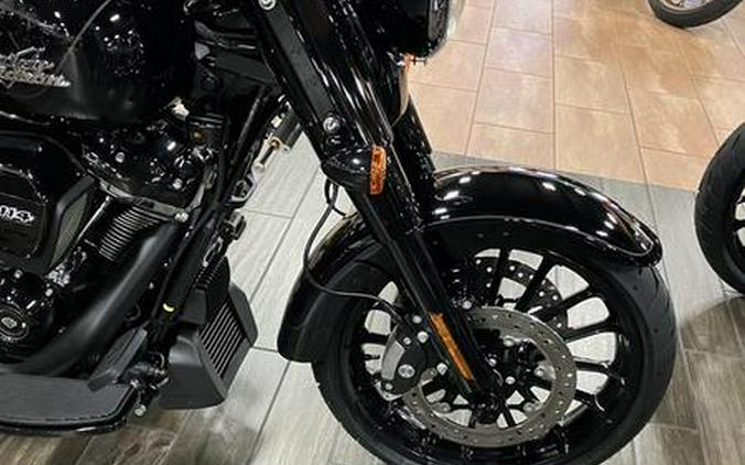 2024 Harley-Davidson® FLRT - Freewheeler®