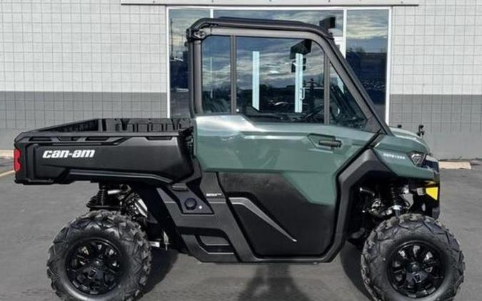 2024 Can-Am® DEF HD9 DPS CAB