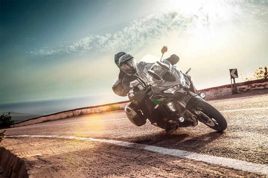 2022 Kawasaki Versys 1000 SE LT+