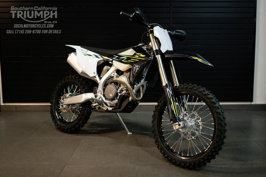 2026 Triumph TF 450-C Jet black/ Pure white