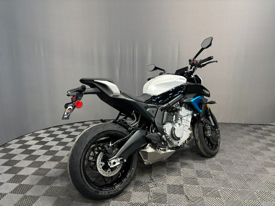 2026 CFMOTO 675NK