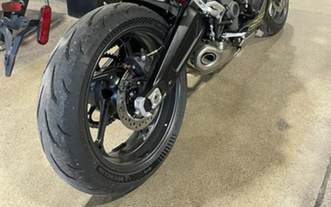 2025 Triumph Daytona 660 Satin Granite/Satin Black