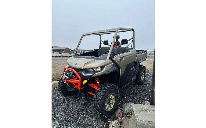2023 Can-Am DEFENDER XMR HD10 (8YPA)