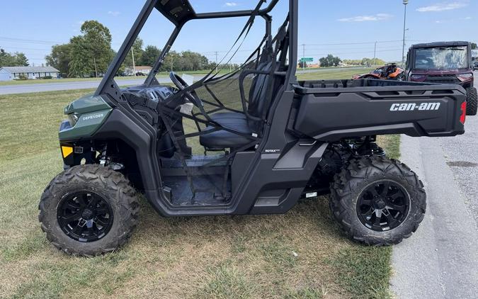2025 Can-Am® Defender DPS HD9 Compass Green