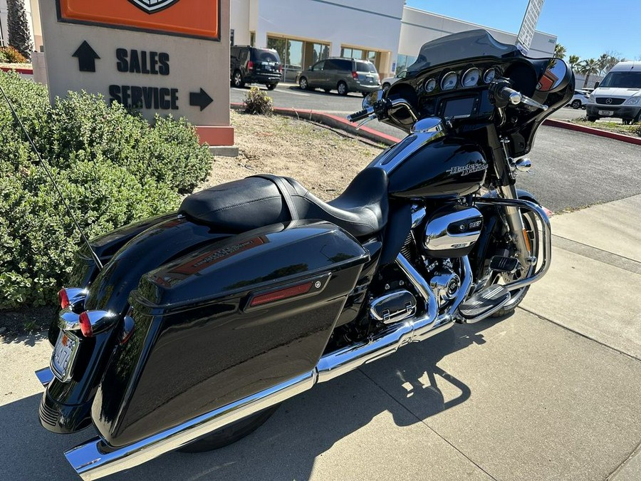 2017 Harley-Davidson® FLHXS - Street Glide® Special