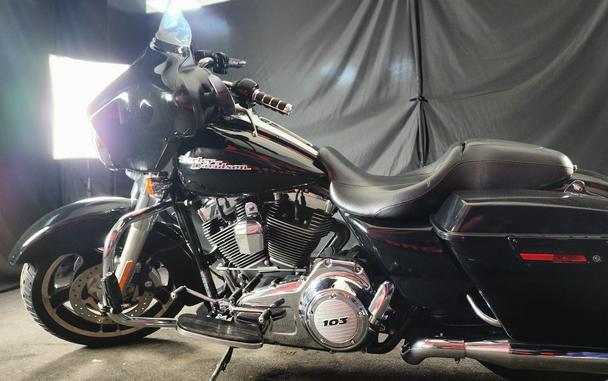 2012 HARLEY-DAVIDSON FLHXI - C619880