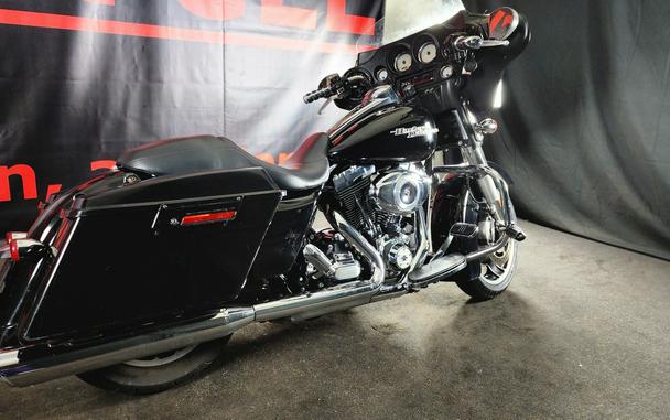 2012 HARLEY-DAVIDSON FLHXI - C619880