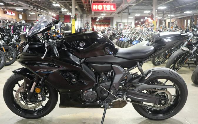 2023 Yamaha YZF-R7