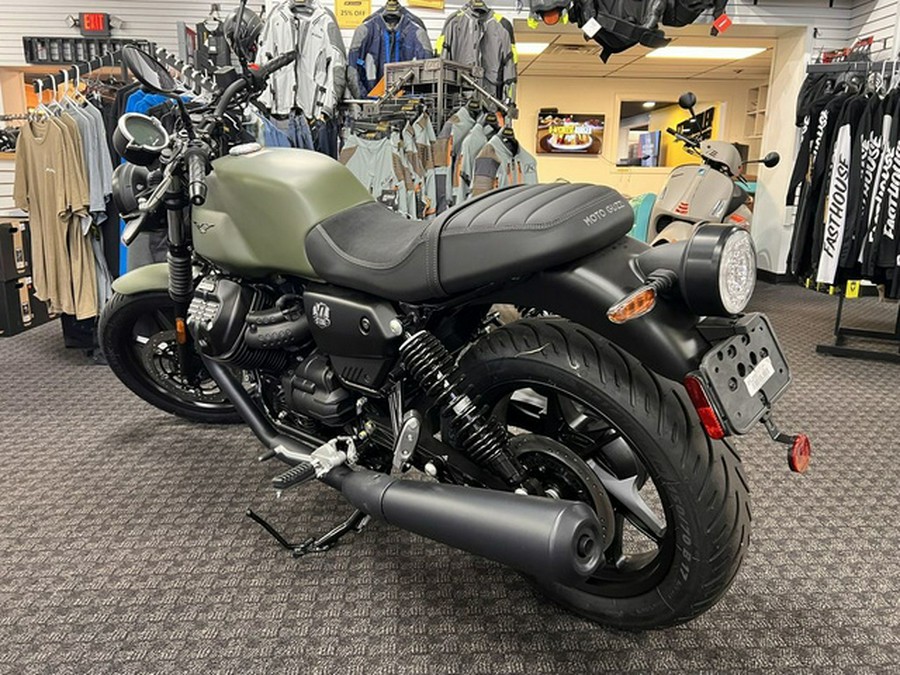 2024 Moto Guzzi V7 Stone