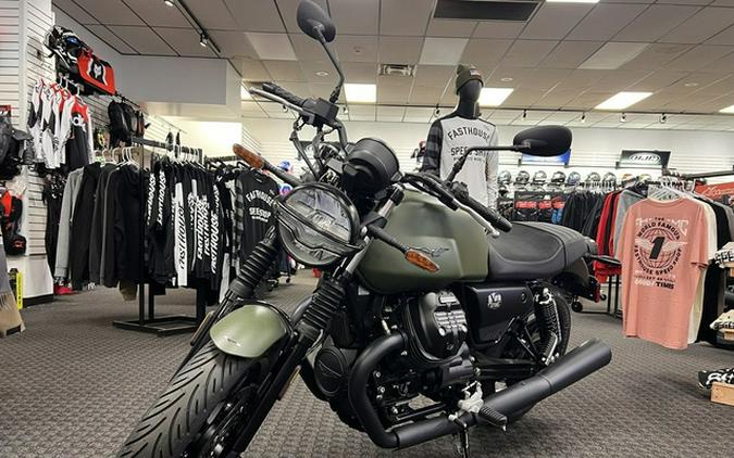 2024 Moto Guzzi V7 Stone